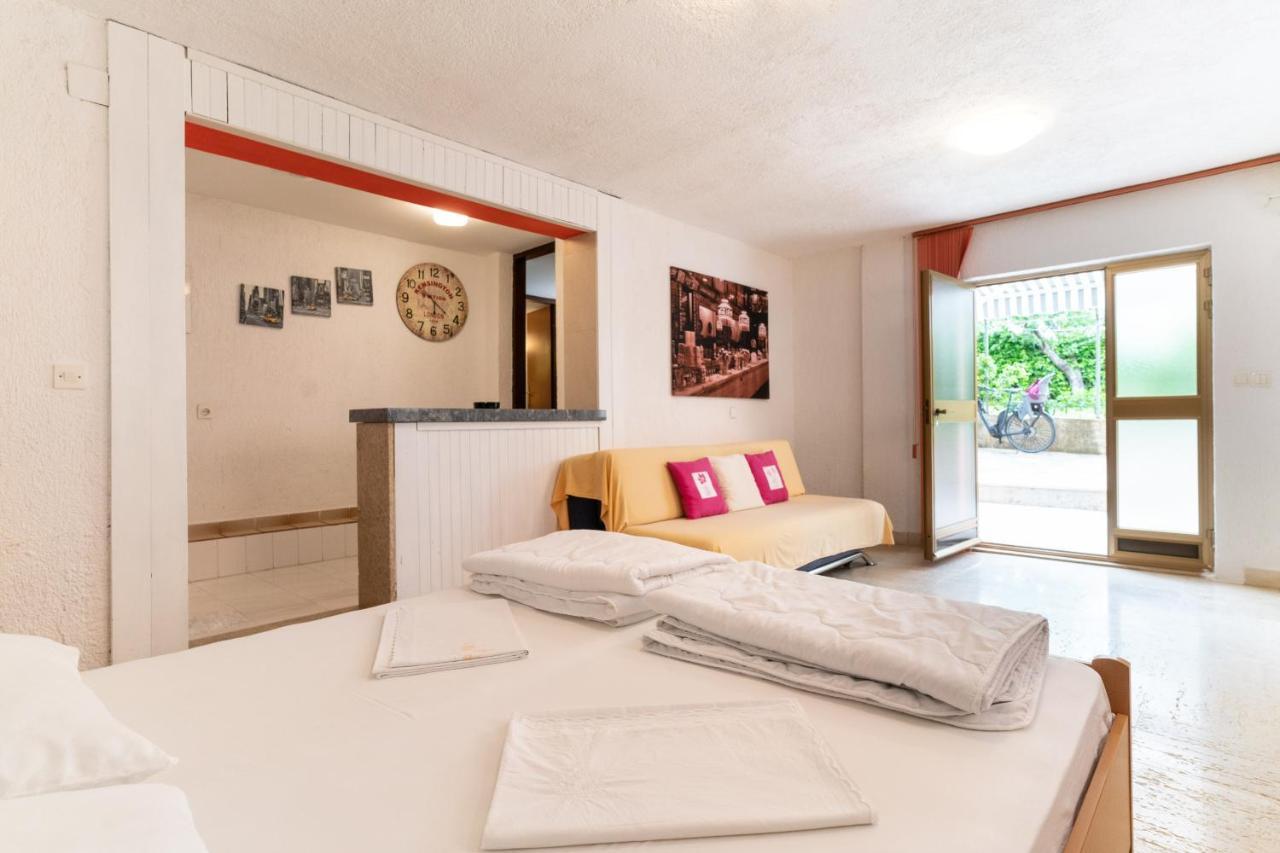 Apartment Milka Rovinj Buitenkant foto