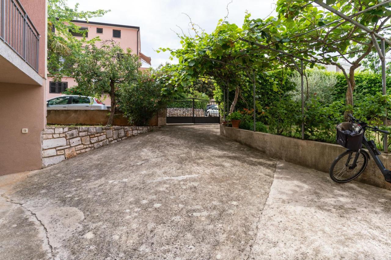 Apartment Milka Rovinj Buitenkant foto